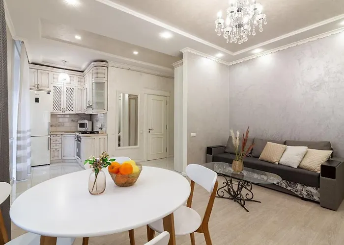 Apartamento з балконом і парковкою Leópolis